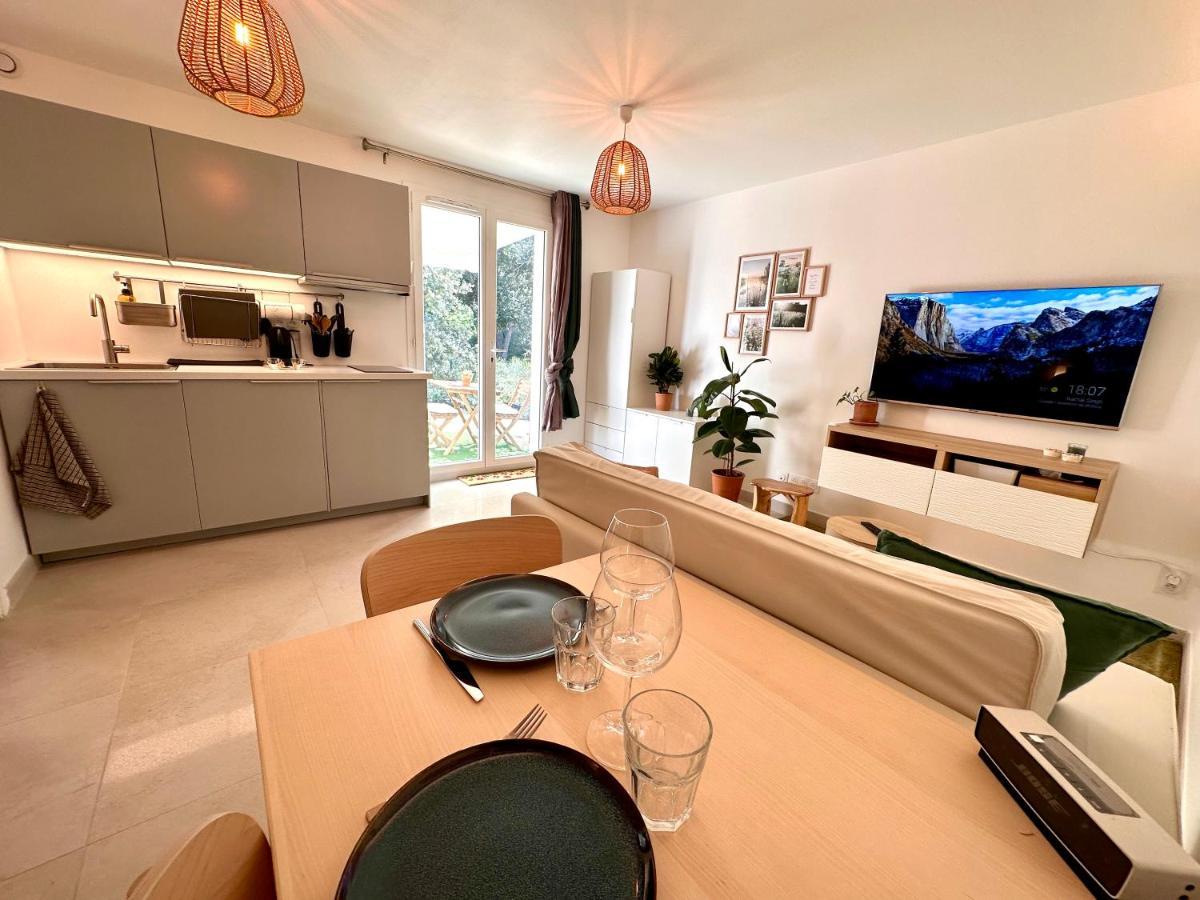 Paisible Studio Tout Neuf En Lisiere De Foret Peyrolles-en-Provence Exterior foto